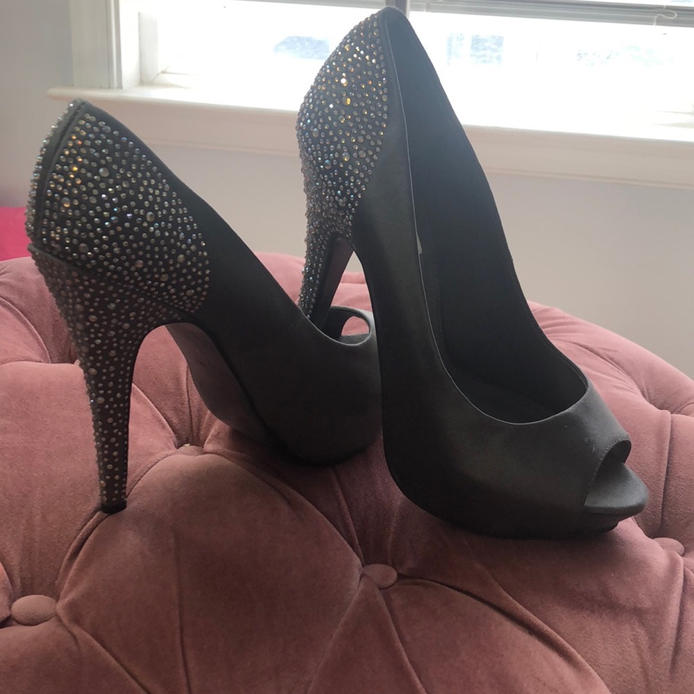 Steve Madden platform heels rhinestone detail. 9